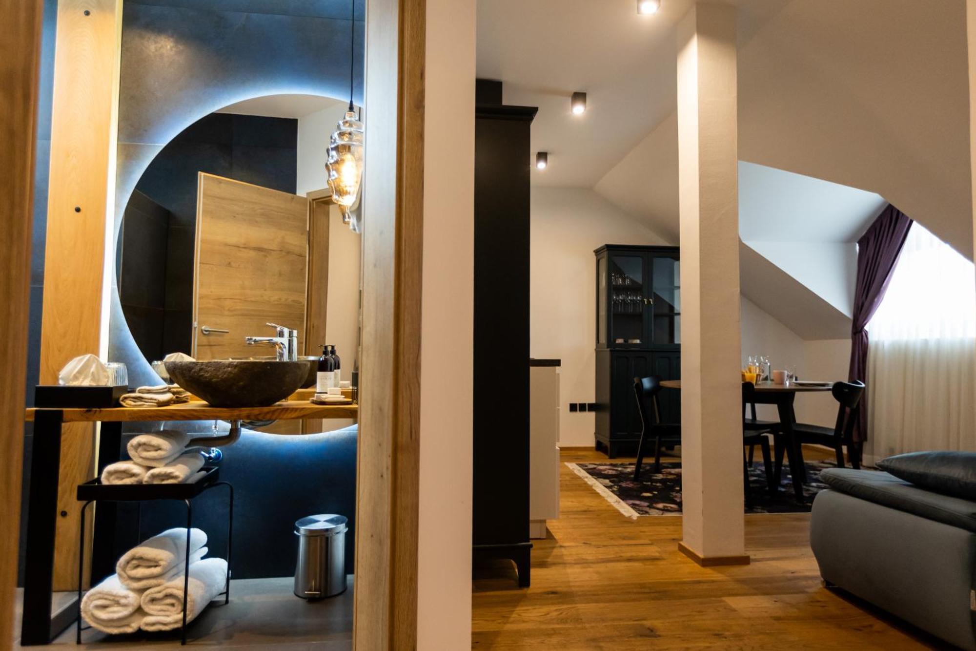 Kavenija Apartmaji - Free Parking Maribor Eksteriør billede