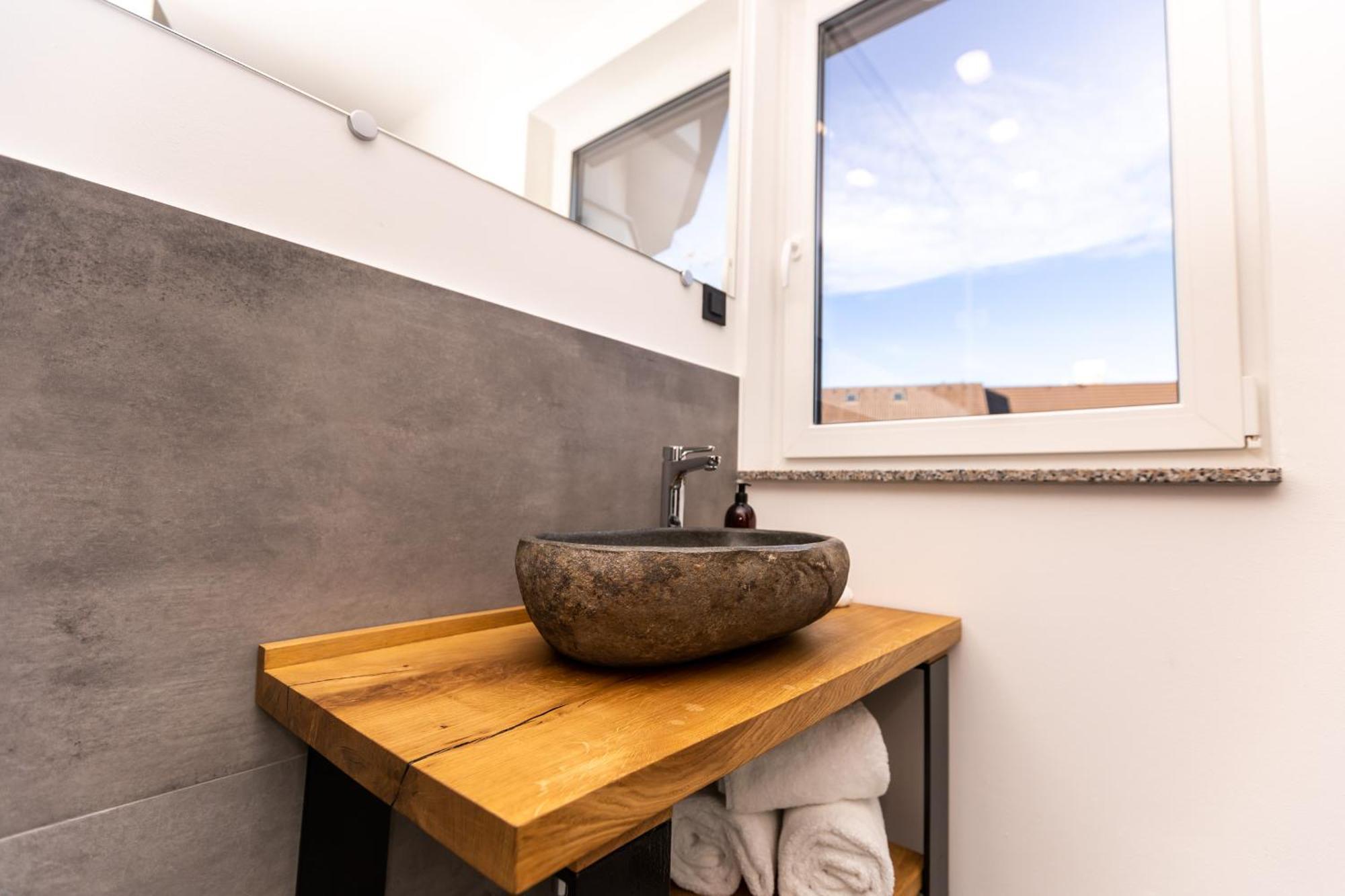 Kavenija Apartmaji - Free Parking Maribor Værelse billede